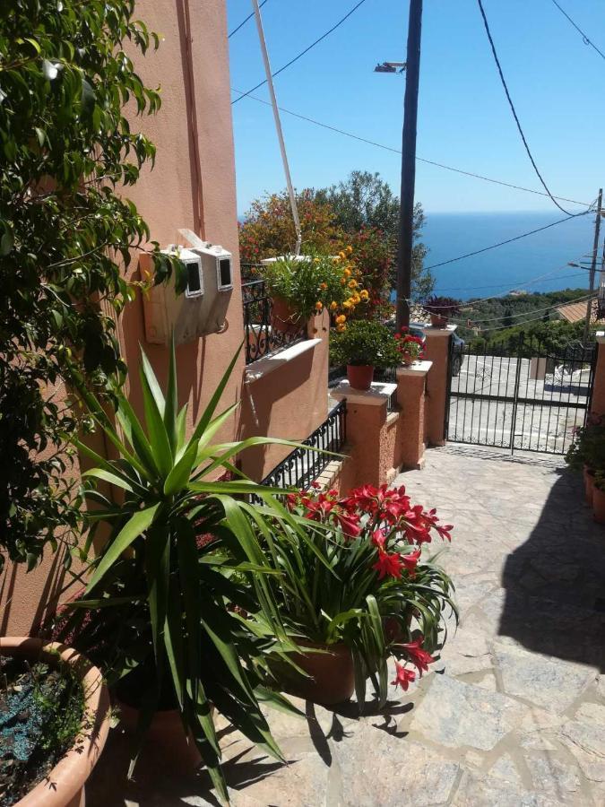 Marios Apartment Lakones Exterior photo